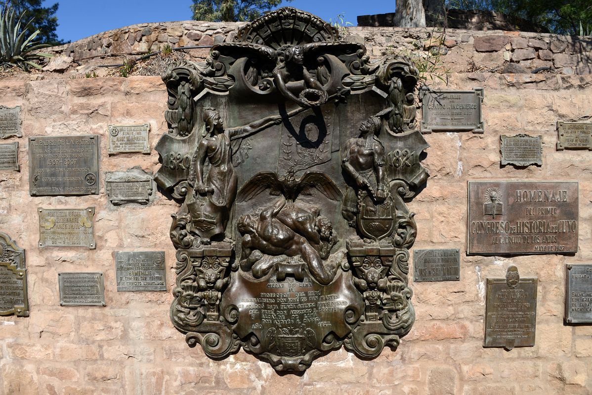 15-03 Carving With Honoraje A La Cuidad De Lima Al Protector Del Peru Generalisimo Don Jose de San Martin At Cerro de la Gloria In Mendoza